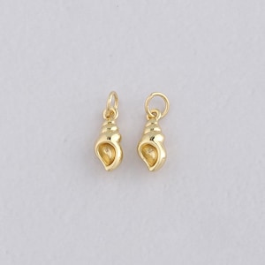 18K Gold Filled Conch Pendant,Gold Conch Shell Charm Bracelet Necklace for DIY Jewelry Making Supply