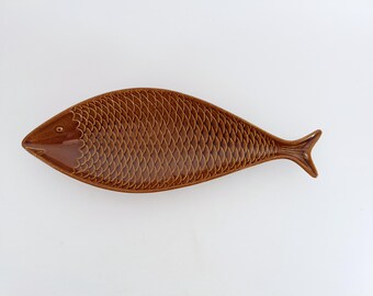 Stig Lindberg, Gustavsberg, Sweden – Brown Mid-Century Modern Ceramic Fish Dish – Scandinavian Vintage Tableware – 1950s
