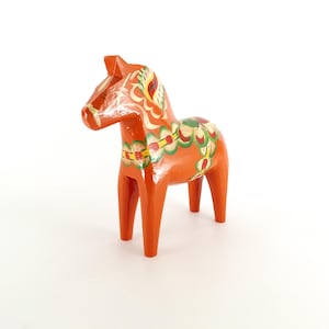 Traditional Swedish Red Dala Horse –  Scandinavian Folk Art – Vintage Home Decor
