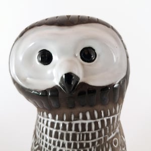 Mari Simmulson, Upsala-Ekeby, Sweden – Mid Century Modern Ceramic Owl Figurine – Scandinavian Vintage Decor – 1960s