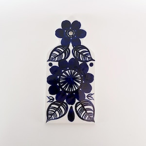 Arabia, Gunvor Olin-Grönqvist – Handpainted Ceramic Mid Century Modern Cutting Board / Cheese Board &quot;Köökki&quot; – Scandinavian Vintage – 1960s