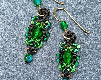 Small Deep Green Earrings, Macrame, Bead Earrings, Emerald Green