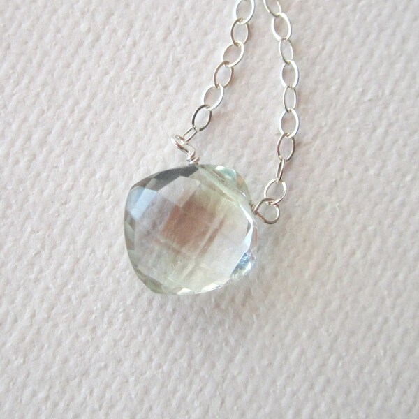 dainty green amethyst solitare necklace