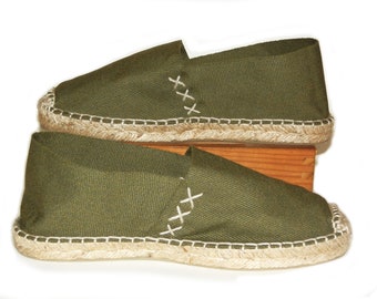 Khaki green flat espadrilles. Organic cotton. Made in Spain