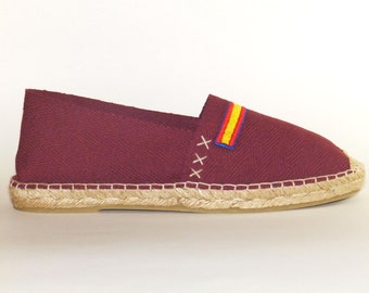 Customize shoes with flag. Organic cotton. Alpargatas espadrilles made in Spain.