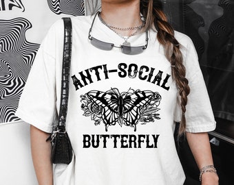 Anti Social Butterfly Graphic Tee T-Shirt für Frauen, trendige Retro Vintage Grunge Ästhetik, asozial, lustig, Punk Goth Gothic sarkastisch