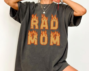 Rad Mom Graphic Tee Shirt for Women, Mama trendy retro vintage badass biker motorcycle edgy grunge mother gift cool oversized tshirt