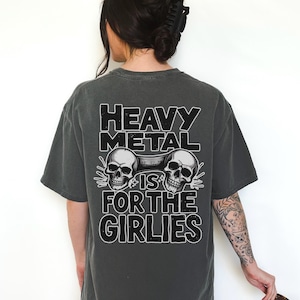 Heavy Metal ist für die Girlies Grafik-T-Shirt für Frauen, trendiges Retro-Vintage-Grunge-Punk-Death-Metal-Rock Blegh Emo Heavy-Metal-T-Shirt