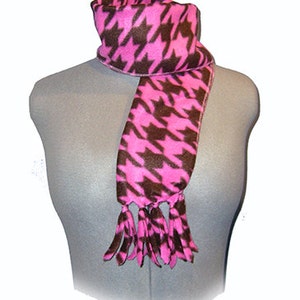 Houndstooth Scarf, Classic Elegance Muffler, Lolita Pink/Brown Bufanda image 3