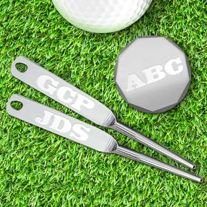 Op maat gegraveerde golfspeersleutel en marker - gepersonaliseerde initialen zilveren vork met enkele tanden - voor cadeaus, verjaardagen, evenementen en meer!