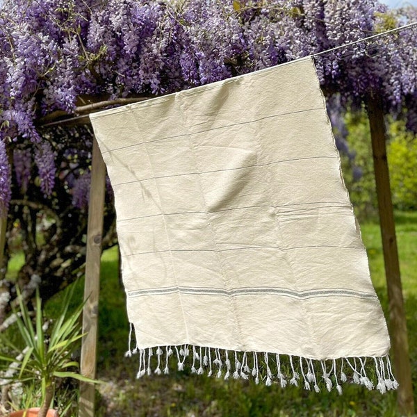 Fouta tissée en coton, serviette de plage, serviette de hammam, couverture marocaine, artisanat, cadeau pour elle, fait main - 2m x 1m