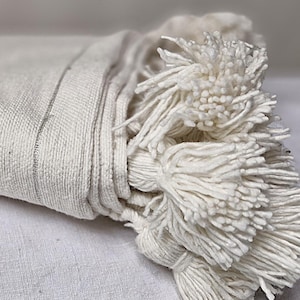 Large Moroccan blanket with cotton pompoms - White with silver stripes - 3x2m - Crafts - Handmade - Bed throw - Berber blanket - Boho decor
