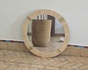 Marokkanischer Spiegel aus Bast in runder Form