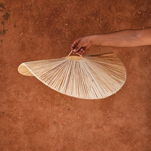 raffia pendant light in parasol shape , hanging lampshade in raffia