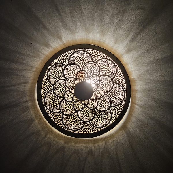 Marockansk mässingsvägglampa: Rund lampskärm, handgjord belysning