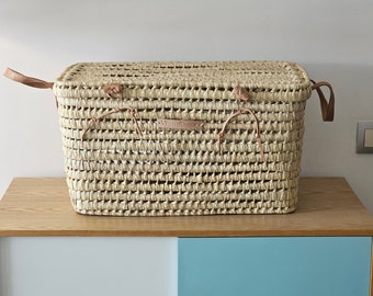 Wicker Toy Box: Palm Leaf Storage Basket with Leather Closure