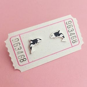 Pendientes de orca diminuta - Pendientes de esmalte duro