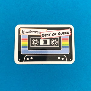 Best of Queen Tape Vinyl Aufkleber - Beschichteter Vinyl Aufkleber - Buch Geschenke