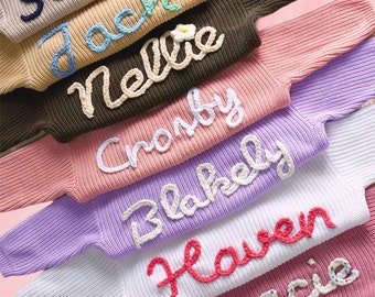 Personalisierte Hand gestickt Name Baby Pullover, Custome Baby Name Pullover, rosa Baby Mädchen Pullover mit