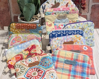 Handmade Quilted Keychain Wallet, Mini Zipper Pouch,