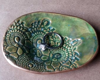 Ceramic Lace Ring Dish Ring Bowl Ring Holder jewelry Dish Moss green edged in gold   Wholesale  available