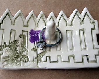 Ceramic Ring Holder Picket fence with purple flowers white edged  wholesale available