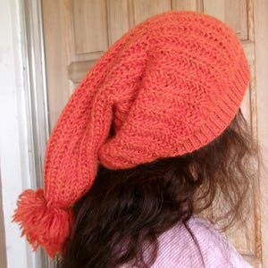 Gorro de lana naranja: Gorro holgado de gnomo ecológico, libre de crueldad animal, 100% lana, estilo duende o elfo.