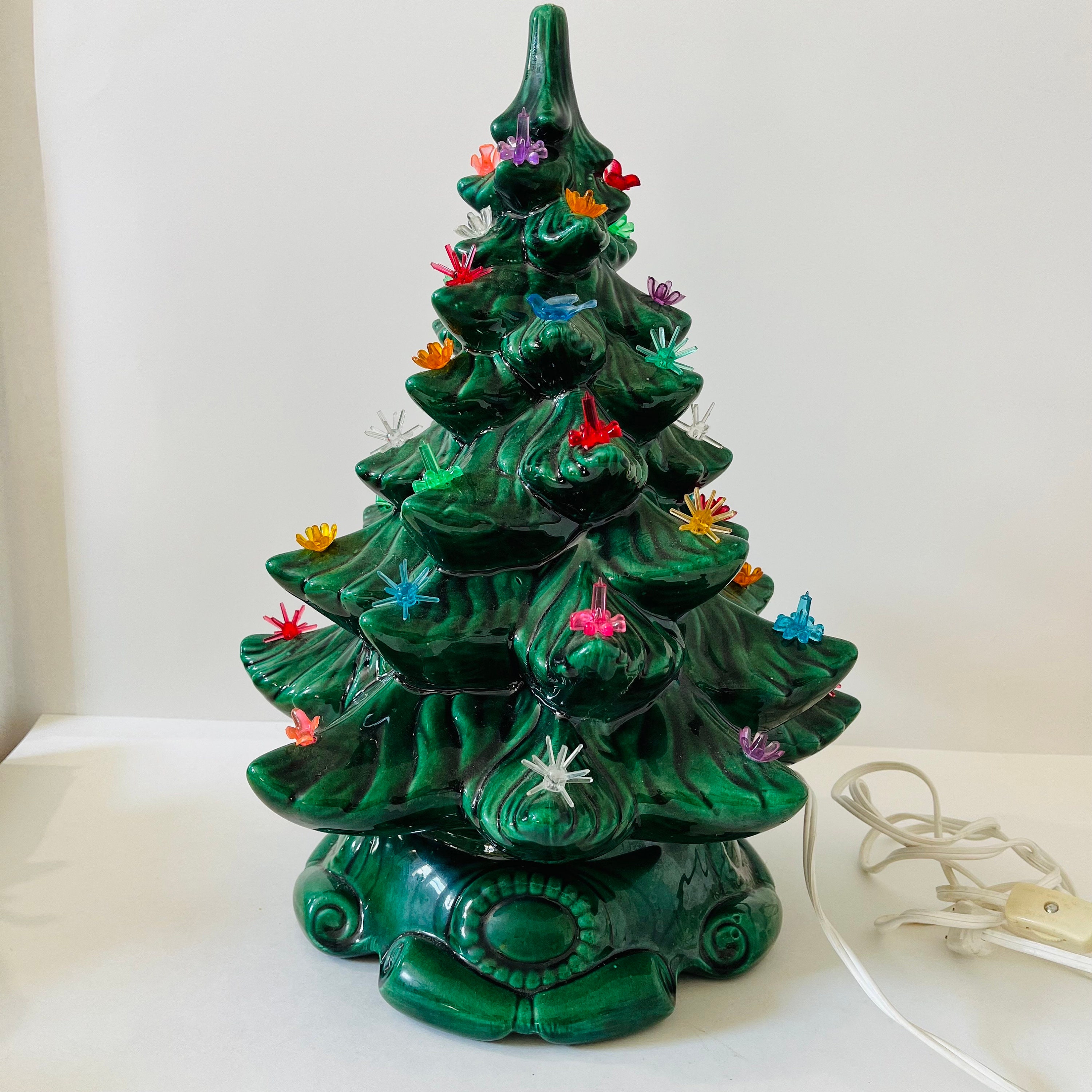 Vintage 1970's Atlantic Mold Co Green Ceramic Christmas Tree Light