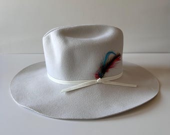 Vintage Lanning cowboy hat Lanning Western Cowboy Hat with Feather Band, 6 3/4, Dark  main image 3