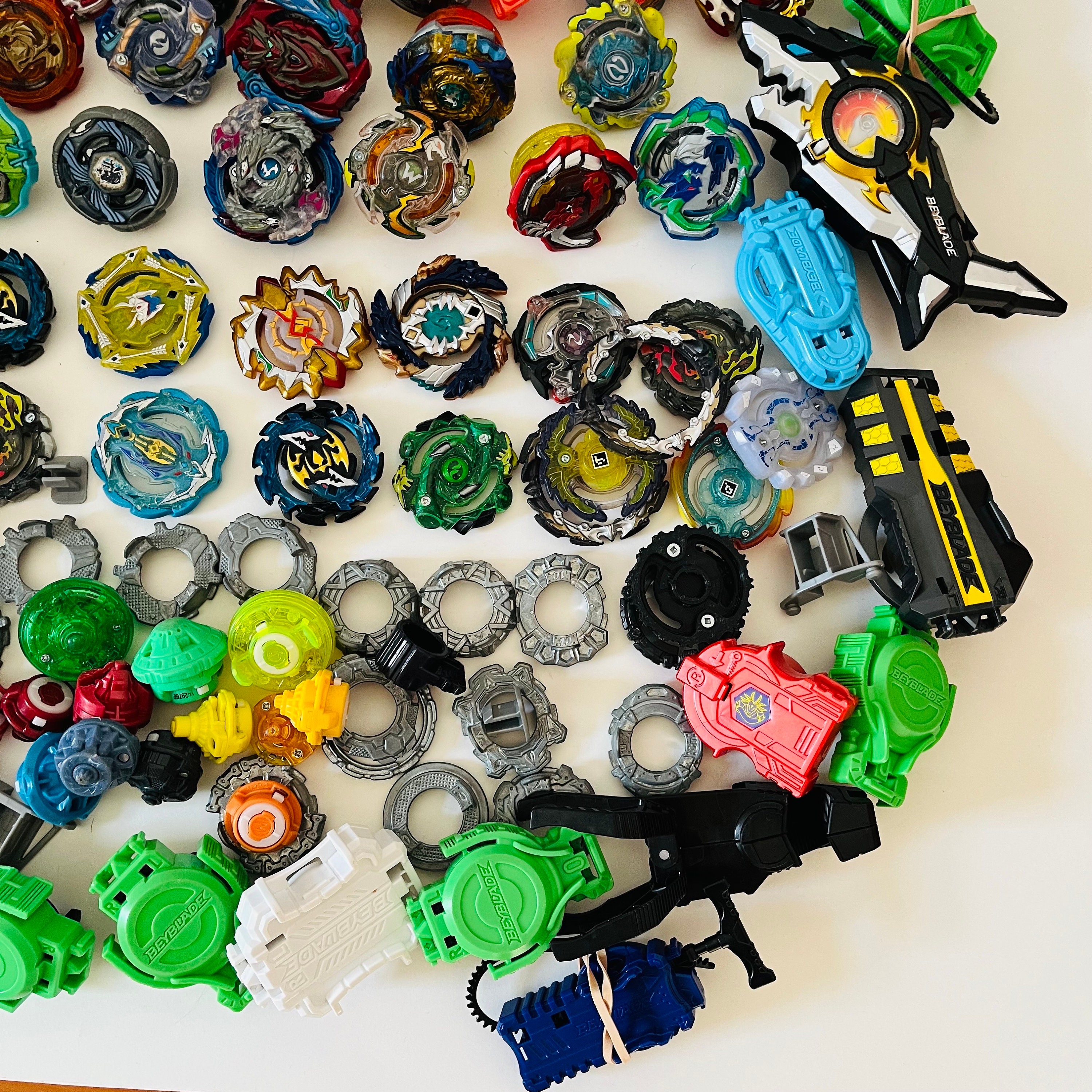 Vintage Bey Blade Collectible Toys Beyblade Mixed Lot Tops Tomy Hasbro ...
