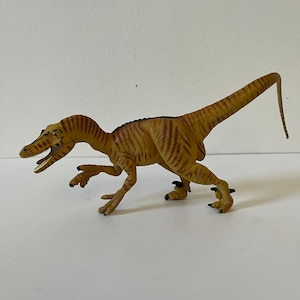 Vintage Retired Safari Velociraptor Dinosaurs Dino Dinosaur 1993