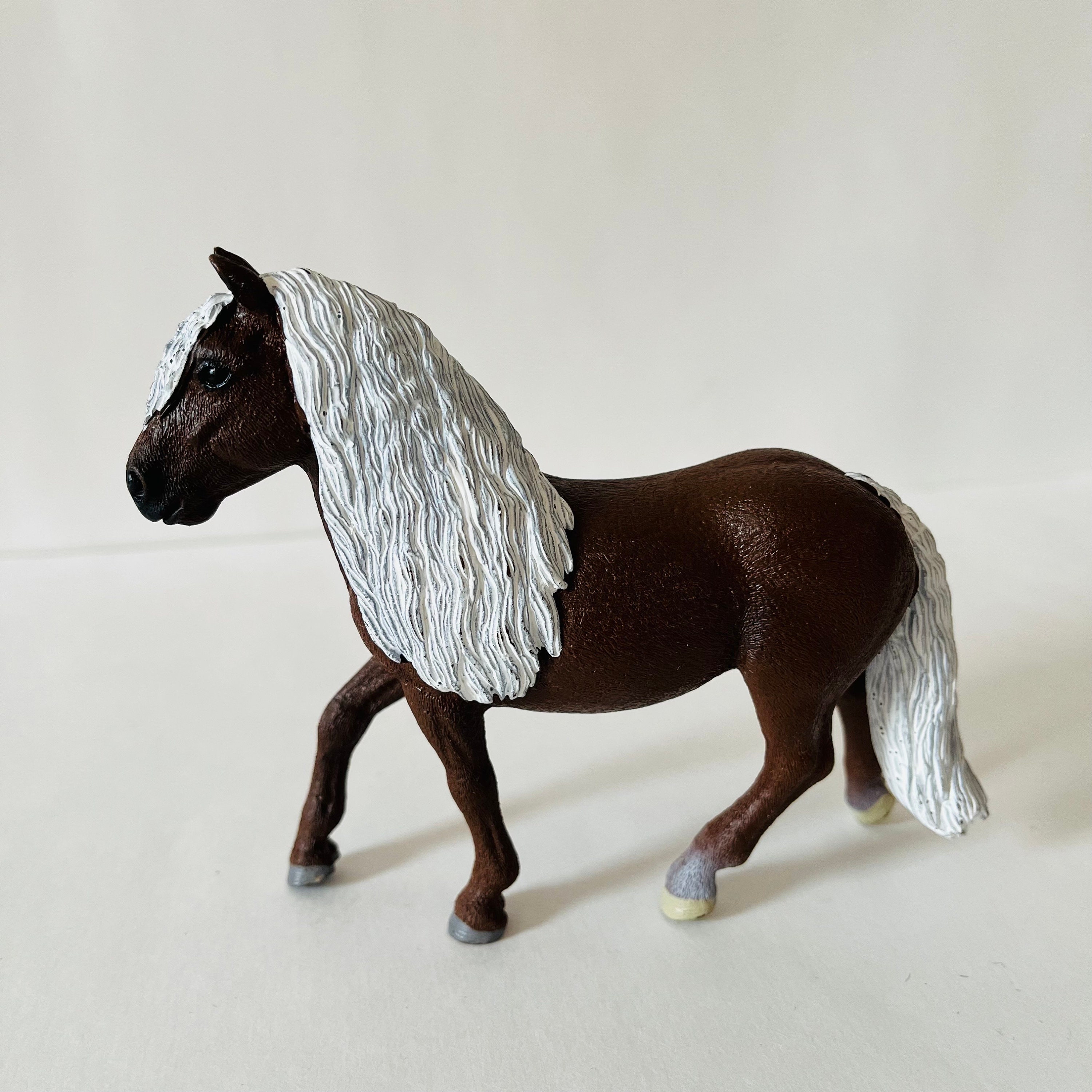 Retired Schleich Horse Club Black Forest Mare Model Toy Figurine