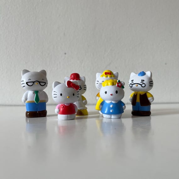 2000年代のヴィンテージサンリオハローキティフィギュアコレクタブル