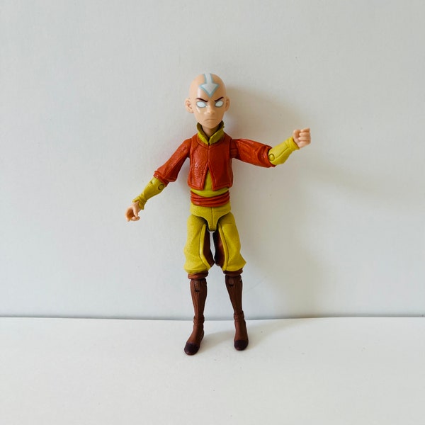 Vintage Avatar the Last Airbender Aang 5.5" Mattel Action Figure Avatar