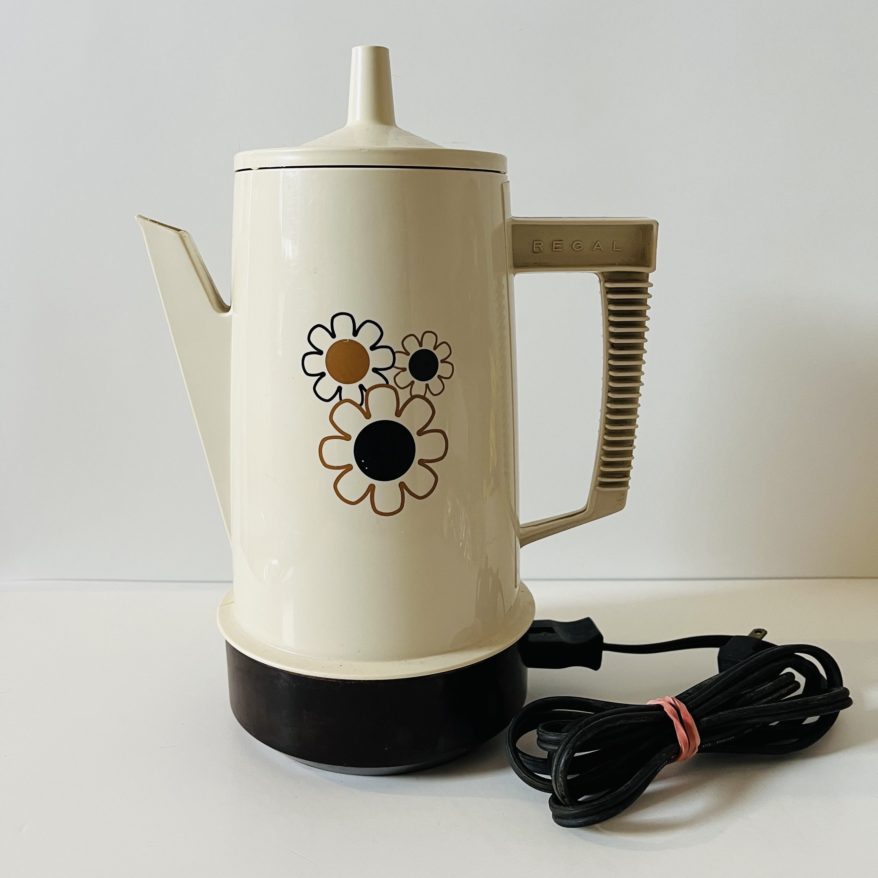 Working Vintage 1970s Regal Ware Poly Perk Percolator 10-20 Cup With Flower  Detail 70s Coffee Maker 