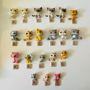 Rare Retired Hard to Find Littlest Pet Shop LPS Figures Cats and Kittens Siamese Persian Licking Cat