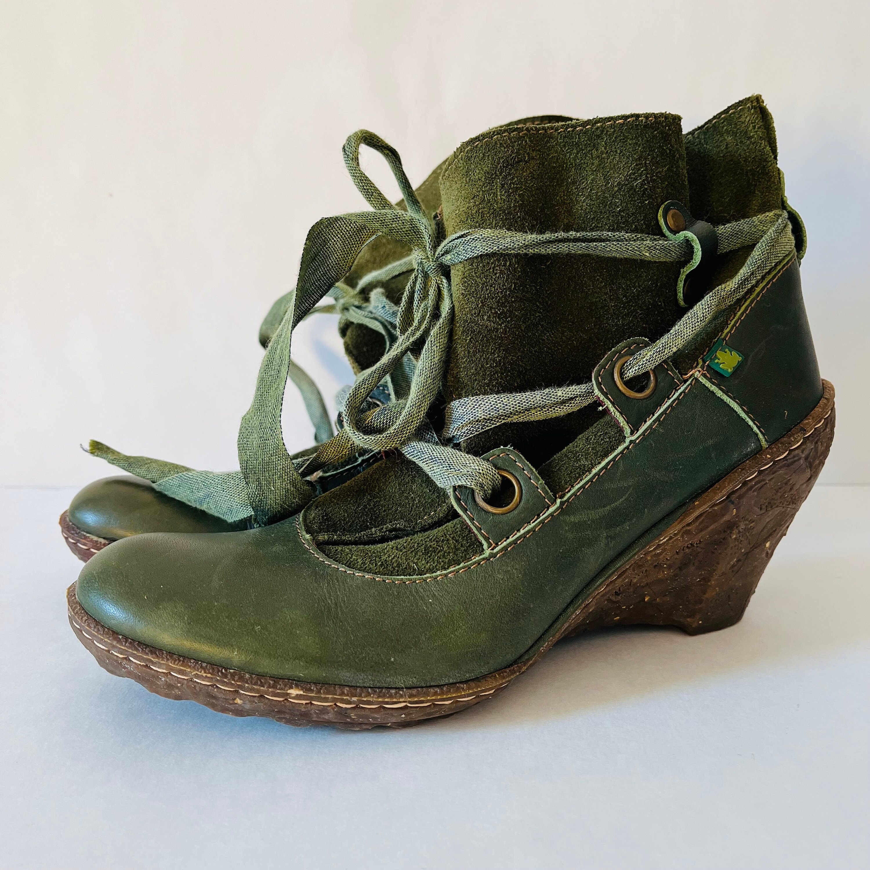 El Naturalista Dames Half Hoge Veterschoenen in Groen online kopen