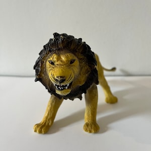 ヴィンテージ動物玩具 AAA Toys ゴム製大型雄ライオン - 希少