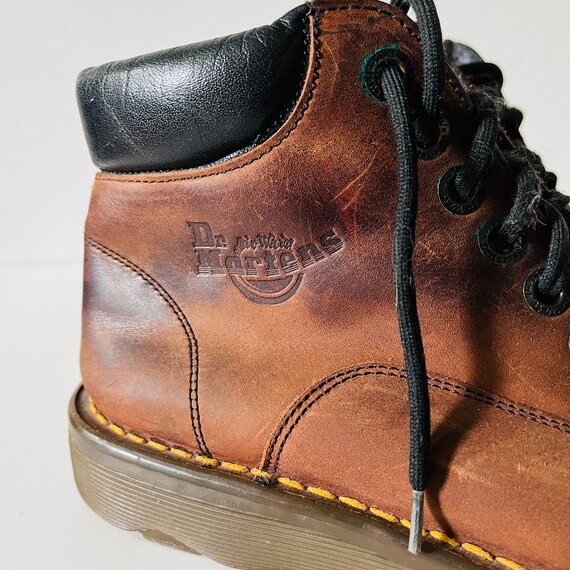 Vintage 90's Docs Dr. Martens Lace up Padded Back 6 Hole Ankle