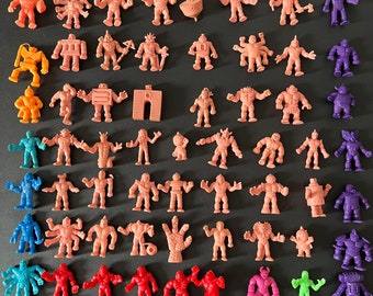 Vintage 80er Jahre M.U.S.C.L.E Figur Lot von 60 Charakteren Muskel Männer Figuren