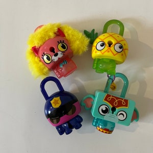 Vtg Lock Stars Mini Collectibles Role Playing
