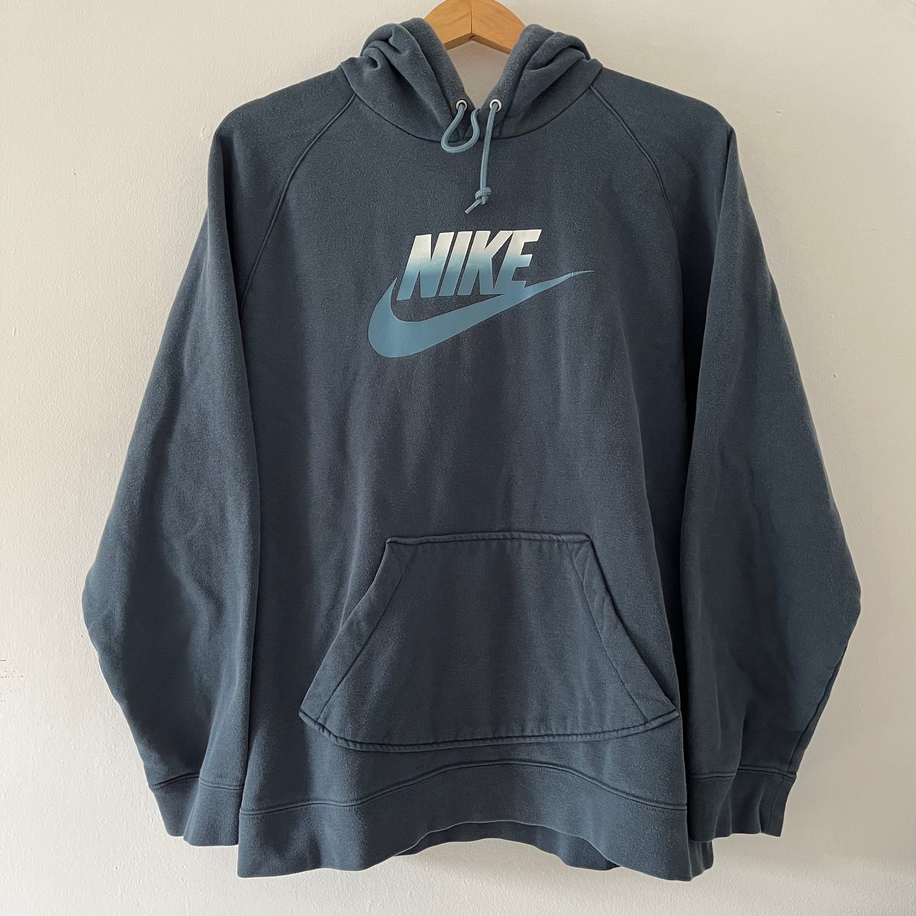vintage nike hoodie depop