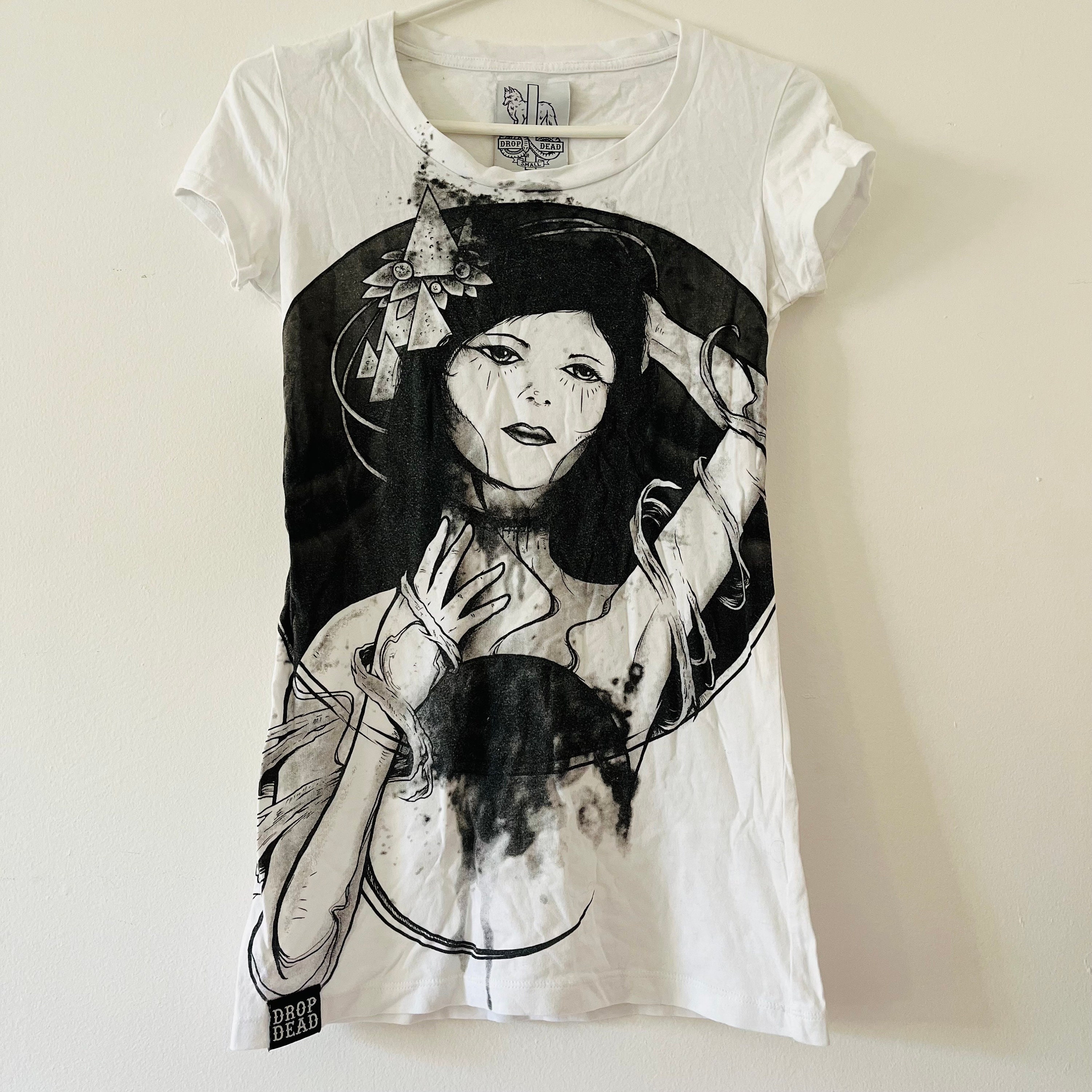 大人も着やすいシンプルファッション White Women's Dropdead and Mallgoth Small Size T-shirt Black トップス