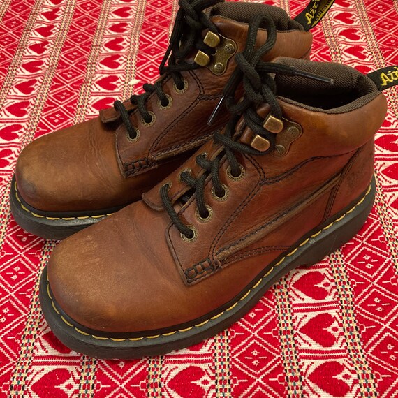 DM Vintage Doc Martens Boots Chunky Platform Brown Leather Boot Size 39 Mens Size 7 \u003d Women's Size 8