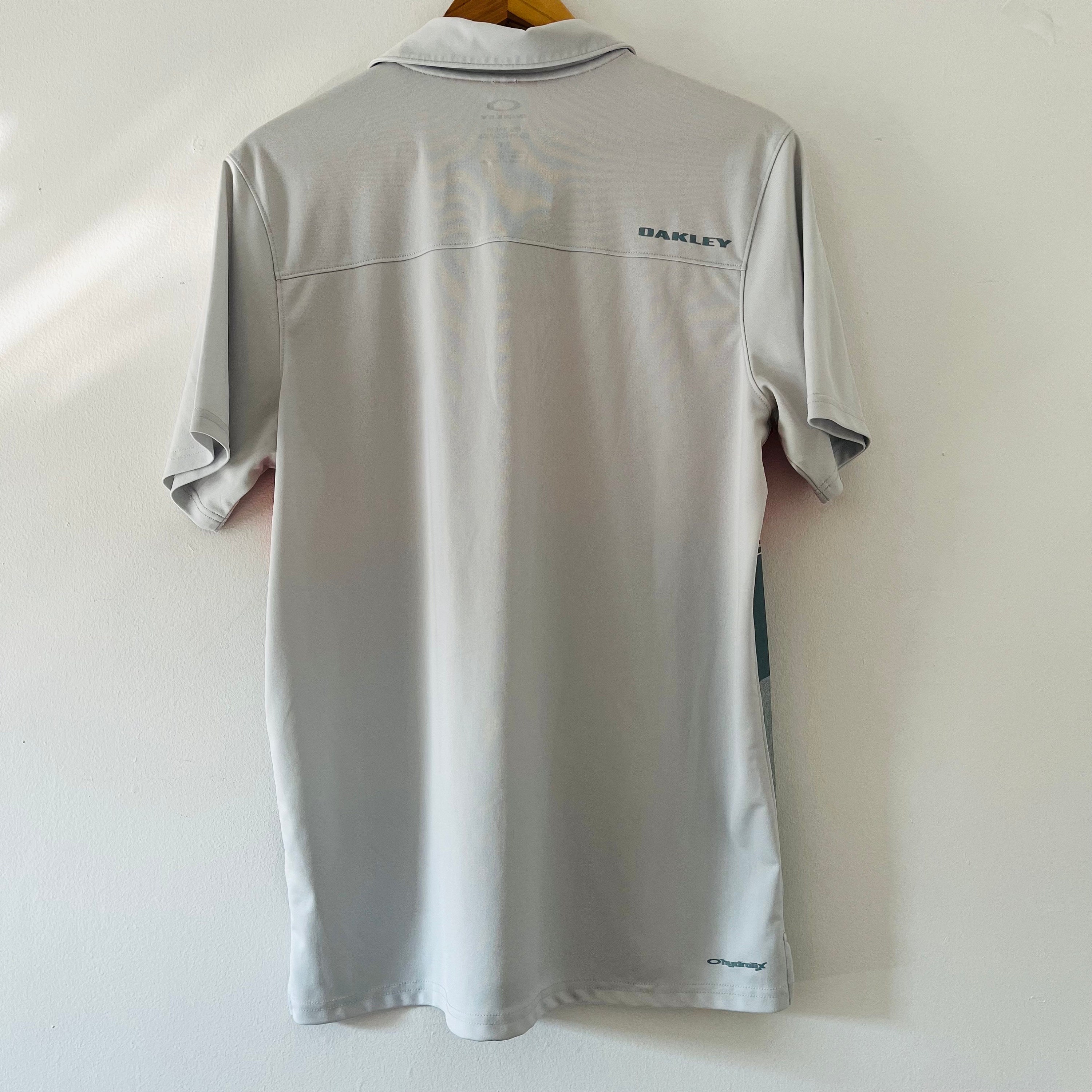 Vintage Y2K Oakley Short Sleeve Polo Golf Shirt Regular Fit Size 