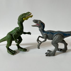 Jurassic Park World Masiakasaurus and Velociraptor Fierce Force Dinosaur Toys Action Figures