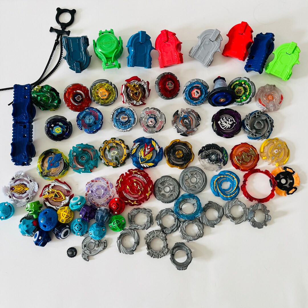 Vintage Bey Blade Collectible Toys Beyblade Mixed Lot Tops Tomy Hasbro ...