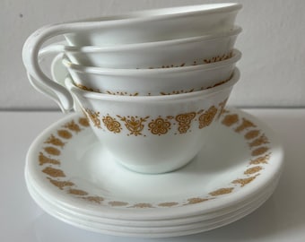 Vintage Corelle Corningware Butterfly Gold Pyrex Crossover Coffee Mugs Cup Milk Glass Set di quattro