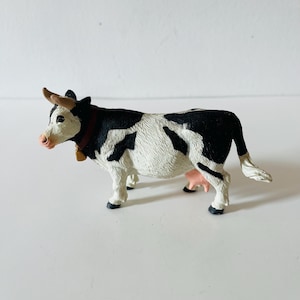 Vintage 1998 Safari Black and White Dairy Cow Farm Animals Imaginary Play Plastic Toy Cow Animal Figurine