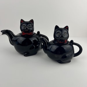Vintage 1950s Shafford Redware Black Cat Teapot Teapots Japan Kitschy Red Bow Green Eyes Witchy Whimsigoth Home Decor  Mid-Century Ceramic